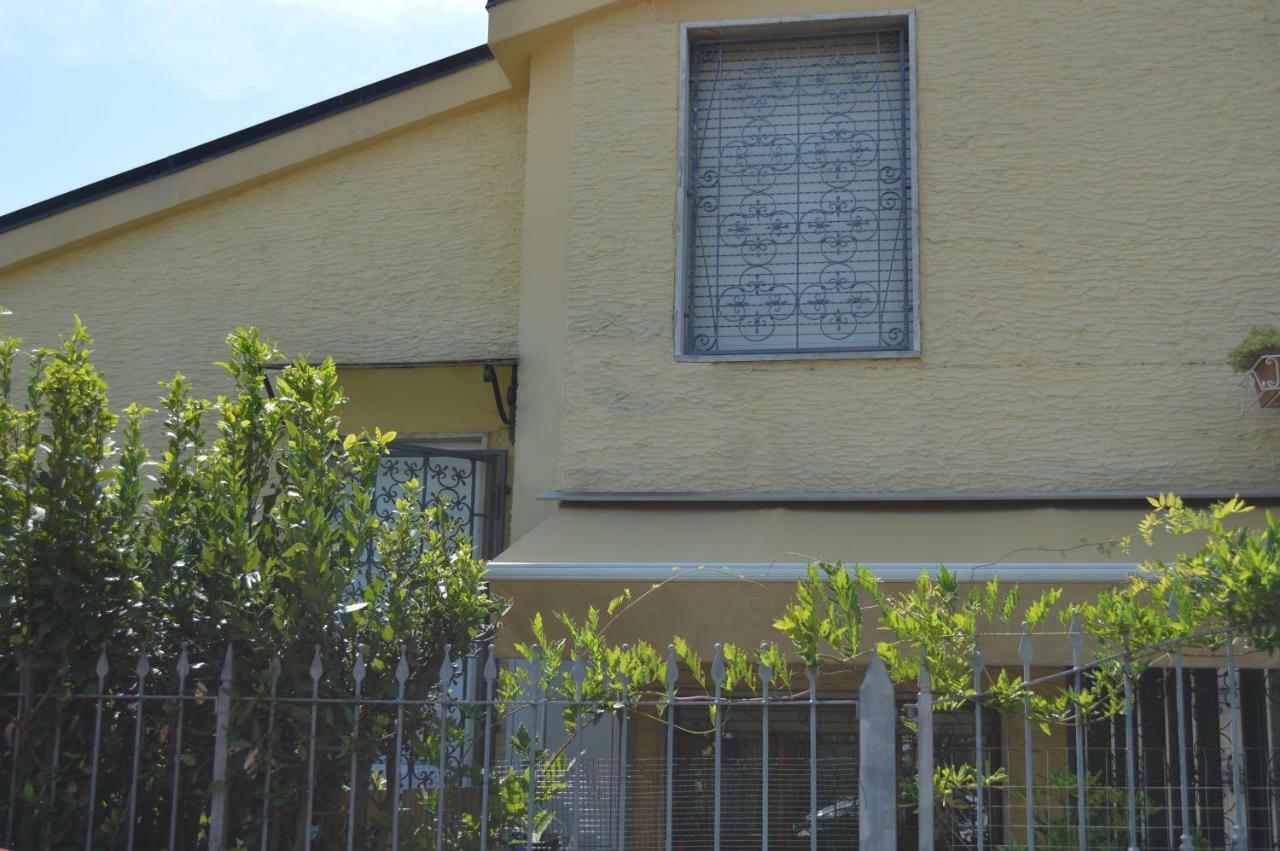 Hotel A pochi passi dal mare Torre del Lago Puccini Esterno foto
